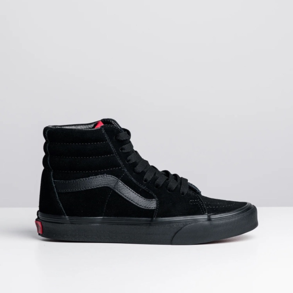Vans Women’s Sk8-Hi Classic All Black High-Top sneakers